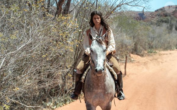 Isadora Cruz sofreu com um problema de saúde durante as gravações da novela
