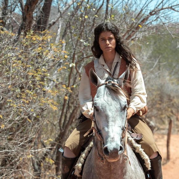 Isadora Cruz sofreu com um problema de saúde durante as gravações da novela