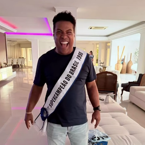 Ao todo, Roberto Assis conseguiu emagrecer 20 kg de forma natural. O resultado é impactante e deixa o público de queixo caído