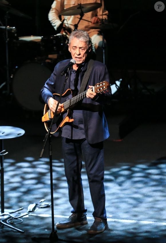 Chico Buarque tem prestado apoio à vitória de Lula nas eleições de 2026 e isso tem desagradado bolsonaristas