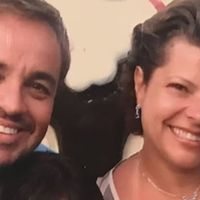 'Ele era muito lindo': Rose Miriam expõe intimidade com Gugu em raras fotos e chama apresentador de 'meu amor querido'