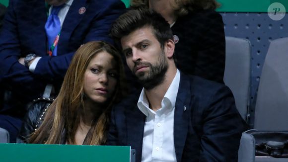 Shakira revelou, em entrevista à revista People espanhola, em 2023, que descobriu a traição pela imprensa, justamente no momento em que seu pai, William Mebarak Chadid, estava internado na UTI em Barcelona.