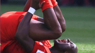 'Cena mais triste da Copa': Ismaël Koné, do Canadá, quebra a perna em lance CHOCANTE contra o Catar e web reage apavorada. Vídeo!