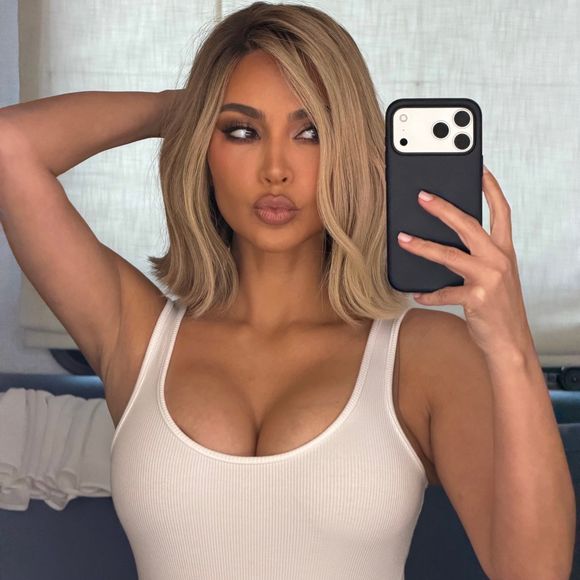 Kim Kardashian está com 45 anos e, nos últimos tempos, passou por uma mudança importante em sua rotina