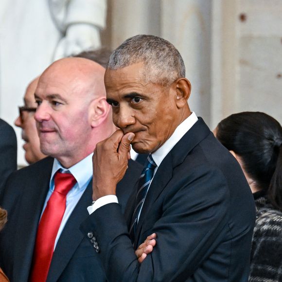 Barack Obama foi sozinho à posse de Donald Trump nesta segunda-feira (20)