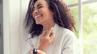 Perfumes árabes com baunilha: essas 3 fragrâncias são doces na medida certa, elevam a sua aura sexy - e vão te deixar com 'cheiro de mulher rica'