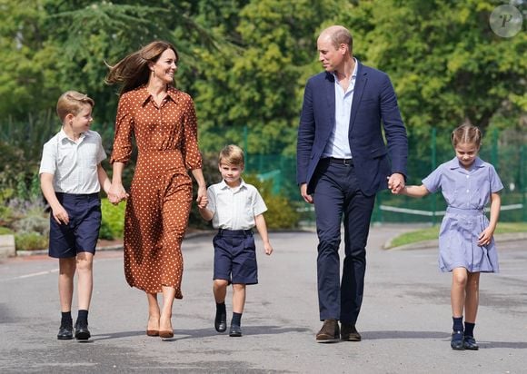 Kate Middleton e Príncipe William são pais de Louis, George e Charlotte.