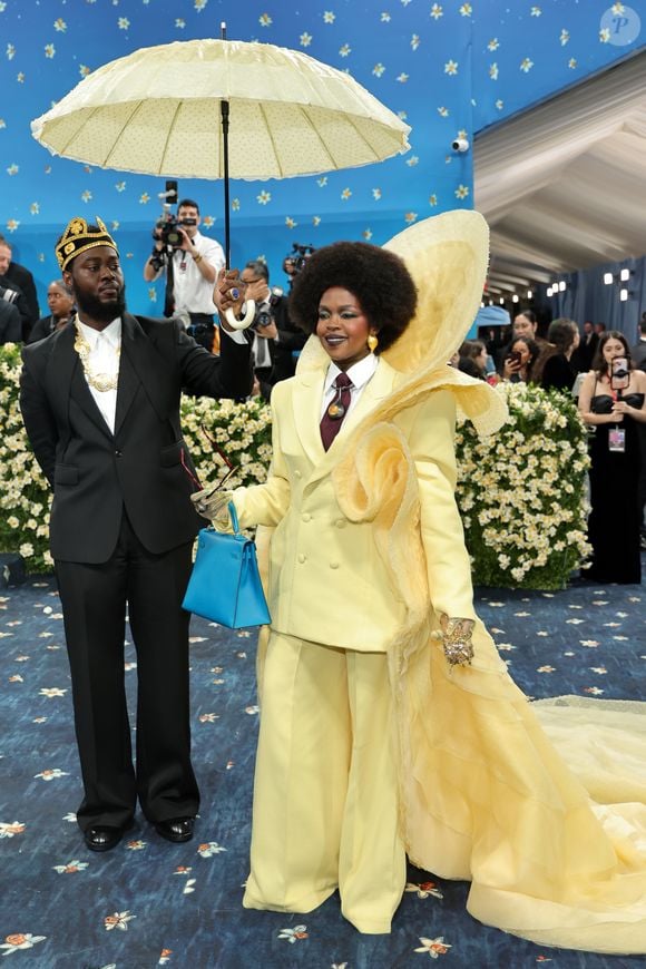 A cantora Lauryn Hill encerrou a noite como uma das poucas a realmente captar o espírito do dandismo negro