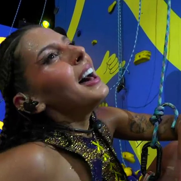 Parte da web alegou que Ana Castela ficou emocionada ao ver Zé Felipe no telão do 'BBB 26'