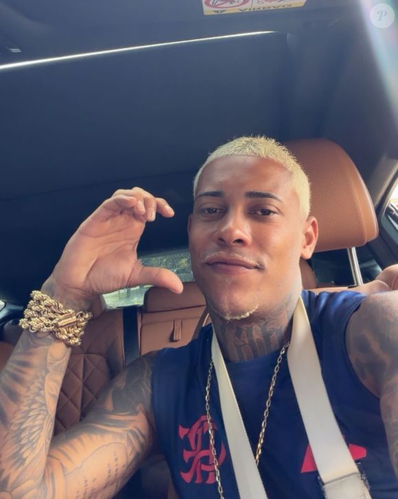 "Vai trabalhar! Não vou me prolongar, assunto feio. A verdade não pode ser dita aqui e vai ser resolvido na Justiça", disse MC Poze do Rodo em um trecho do pronunciamento