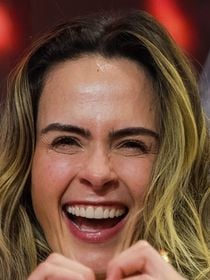 Quanto os R$ 5,7 milhões de Ana Paula Renault, campeã do 'BBB 26', podem render por mês? Especialista em mercado financeiro com 25 anos de atuação opina sobre futuro da campeã: 'Não precisa fazer loucura'