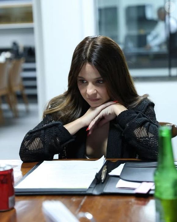 Maiara e Maraisa contaram que o apartamento da mãe ficou destruído