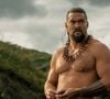 Jason Momoa celebra 47 anos em alta na carreira. Depois de protagonizar o épico histórico 'Chief of War' para o Apple TV+ e antes de chamar atenção como Blanka no filme 'Street Fighter', o ator revela a tradição familiar que despertou sua paixão por cervejas de qualidade