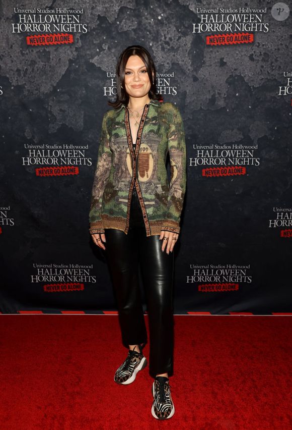 Existem diversos tipos de câncer de mama que variam de intensidade, e por conta de fatores genéticos, a doença evoluirá de formas diferentes", detalha.