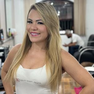 Flavinha Cheirosa destacou que ela e o rapaz comemoram aniversário no mesmo dia