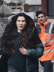 Tem apenas seis episódios, está disponível na Netflix e é uma das melhores minisséries de suspense dos últimos anos
