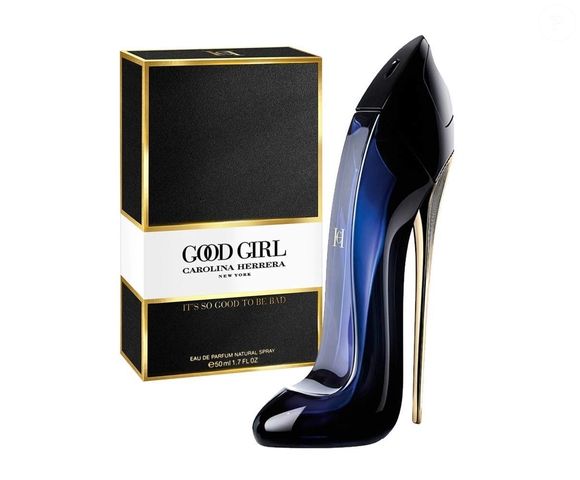 Perfume Good Girl, de Carolina Herrera, tem notas olfativas de flor de laranjeira, âmbar, almíscar, sândalo e cedro.