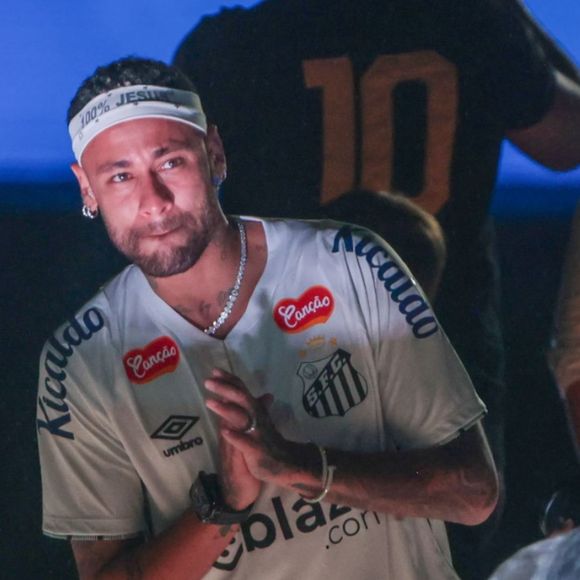 O Santos de Neymar empatou sem gols com o Fluminense