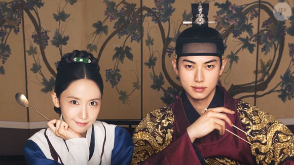 'Bon Appétit, Vossa Majestade': uma chef moderna viaja no tempo para Joseon e se torna cozinheira de um rei, iniciando um romance marcado por choque cultural
