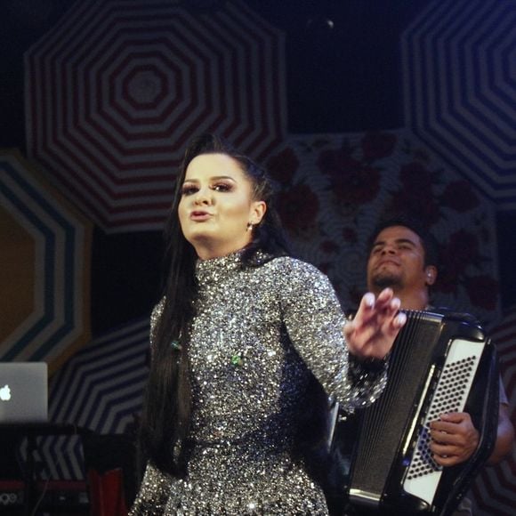 Para emagrecer, Maraisa adotou diversos métodos, incluindo a bariátrica