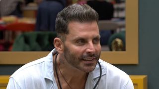 Henri Castelli na Justiça: polêmica no 'BBB 26' acaba em processo por perseguição e injúria; ator pede indenização de R$ 50 mil