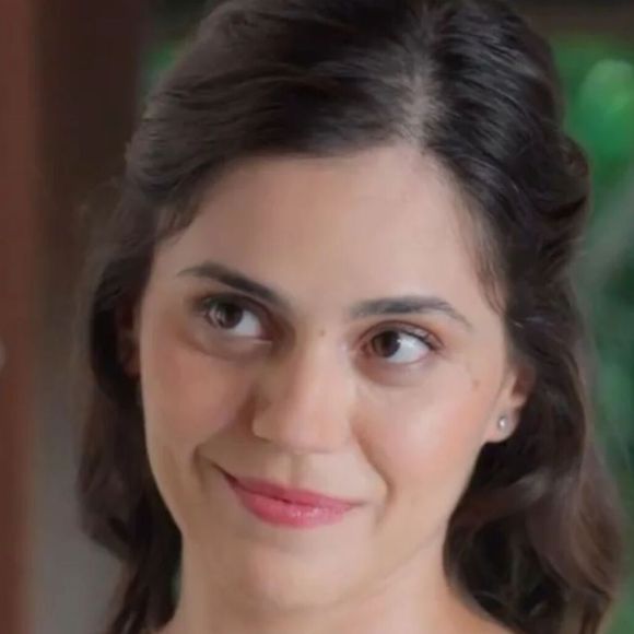 O que é novela vertical? FoRmato para internet conta com produções com Jessika Alves e Jade Picon