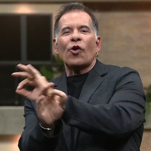 Leandro Hassum surpreendeu o público no primeiro discurso de eliminação do Casa do Patrão e recebeu elogios nas redes sociais