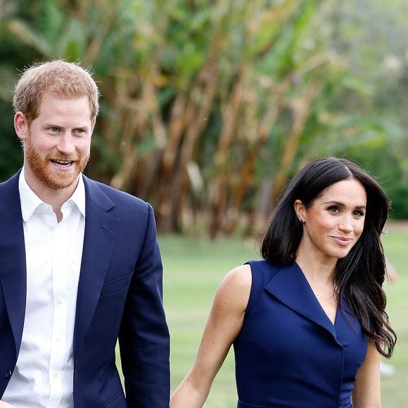 Príncipe Harry e Meghan Markle deixaram as funções oficiais da monarquia em 2020 e se mudaram para os Estados Unidos. Agora, segundo a People, o casal prepara uma nova mudança para o Reino Unido, mas sem retomar qualquer papel oficial na realeza