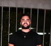 Tudo começou na gravação que foi ao ar no último sábado (5), quando o comediante foi questionado sobre o que acontece nas famosas festas promovidas pela girl from Rio. Ele disse que os eventos são marcados por muita "pegação" e que tinha até um "quarto do sexo".w