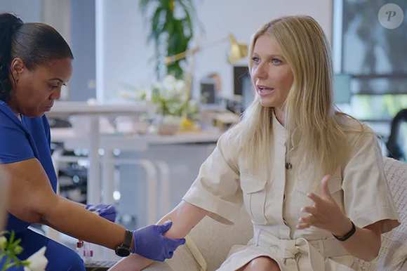 Enema de café e cristais contra wi-fi: os produtos polêmicos que renderam milhões à atriz