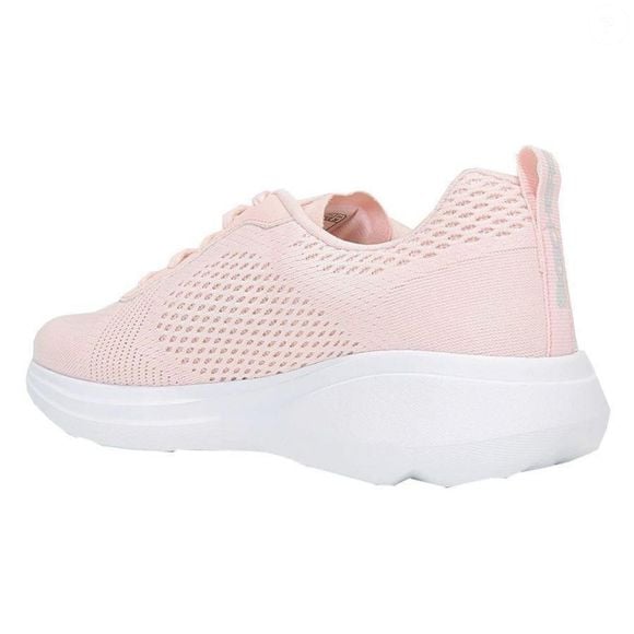 Com preço abaixo de R$ 200, o Skechers Go Run Fast Glide aparece como alternativa acessível para quem busca bem-estar no dia a dia