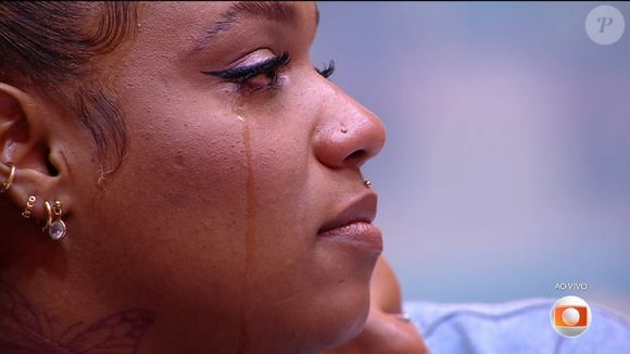 Camilla chora após ser eliminada do 'Big Brother Brasil 25'