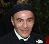 Met Gala 2027 promete abordar talento e polêmicas de John Galliano em exposição que já provoca forte repercussão antes mesmo da estreia