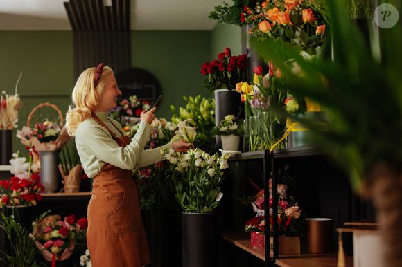 Os arranjos florais surreais vão ser o centro das atenções nos casamentos deste ano, com lírios, dálias e antúrios em alta no Pinterest.