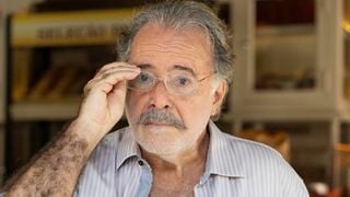 A psicologia confirma que os aposentados permanecem em silêncio porque perderam a única identidade pela qual eram valorizados, e não porque não tenham nada a dizer