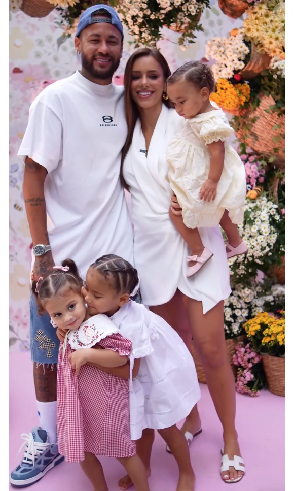 Mariah é o nome escolhido por Neymar e Bruna Biancardi para a terceira filha do casal. A grafia com ‘H’ faz toda a diferença nos registros brasileiros