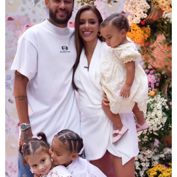 Mariah é o nome escolhido por Neymar e Bruna Biancardi para a terceira filha do casal. A grafia com ‘H’ faz toda a diferença nos registros brasileiros