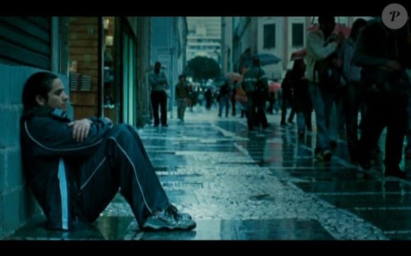 Premiado em Cannes, 'Linha de Passe' está se despedindo da Netflix. O longa de Walter Salles e Daniela Thomas retrata a luta de uma família da periferia de São Paulo por um futuro melhor
