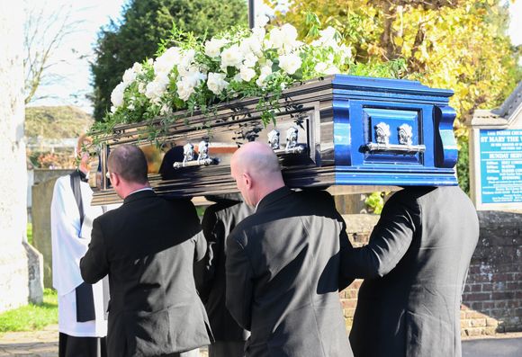 Liam Payne foi sepultado mais de um mês após trágica morte