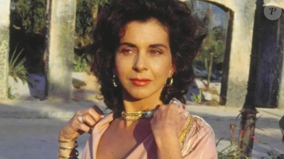 35 anos depois de de 'Tieta', a novela em reprise na Globo ainda conquista diversos fãs, e o público lembra de vários bordões da trama.