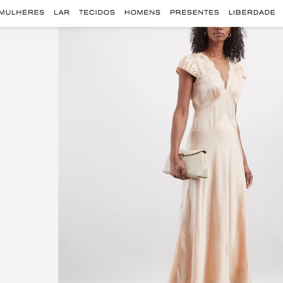 Bruna Marquezine usou um vestido no modelo Coraline, da marca DÔEN, que custa cerca de R$ 4 mil