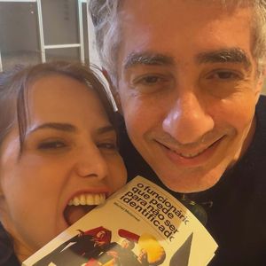 Juntos novamente, Leticia Colin e Michel Melamed mantêm casas separadas e compartilham a criação do filho. A atriz explicou a escolha
