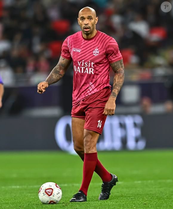 O luxuoso apartamento de Thierry Henry em Nova York tem cerca de 565 m² de área interna e mais de 300 m² de espaços externos, incluindo uma terraça privativa de 74 m²