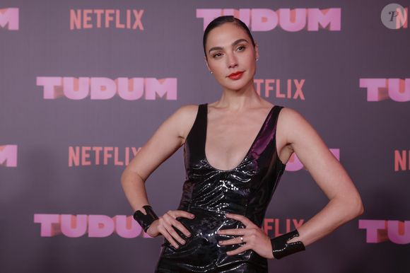 Gal Gadot será a personagem da Rainha Má do live-action de 'Branca de Neve', que chega às telas do cinema nesta quinta-feira (20).