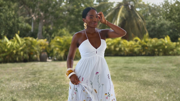 Aterrisam na Zara cinco vestidos perfeitos para usar com sandálias nesta Páscoa 2026: de bolinhas a estampas florais