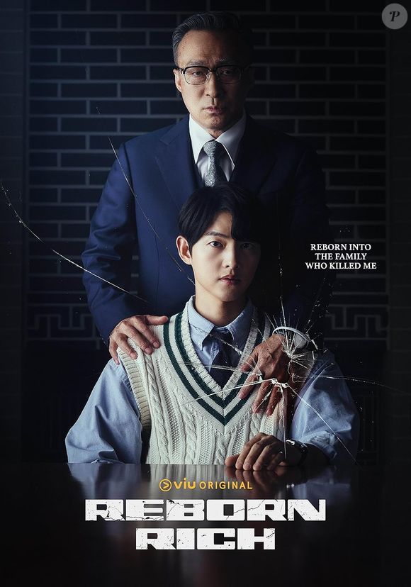 Em 'Renascendo Rico', um homem é assassinado por membros da família que servia e renasce como o neto mais novo do CEO do grupo, usando sua nova identidade para buscar vingança