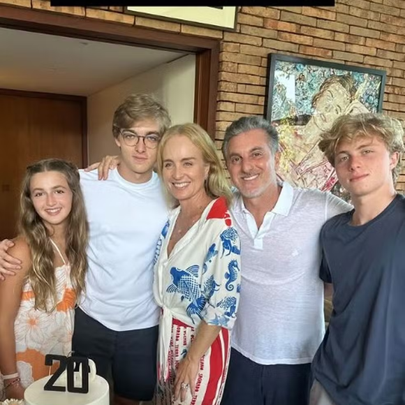 Angélica comentou a diferença entre as personalidades dos filhos mais velhos, Joaquim, de 20 anos, e Benício, de 17