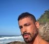 Cauã Reymond afirma que sofria bullying por ter uma mãe soropositiva