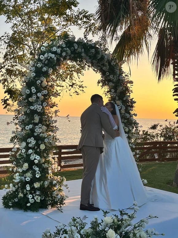 Casamento da filha de Petkovic: Inês e Nikola Perenčević se beijaram em festa com vista para o mar no 3º dia de celebração