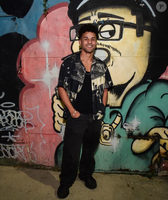 Lucas Leto na festa de aniversário de Humberto Carrão